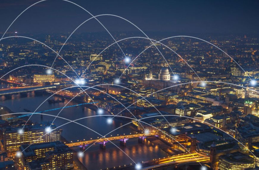 How does SD-WAN simplify network management?